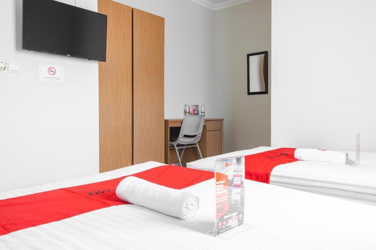Reddoorz Near Siloam Karawaci 3 Hotel Tangerang Buitenkant foto