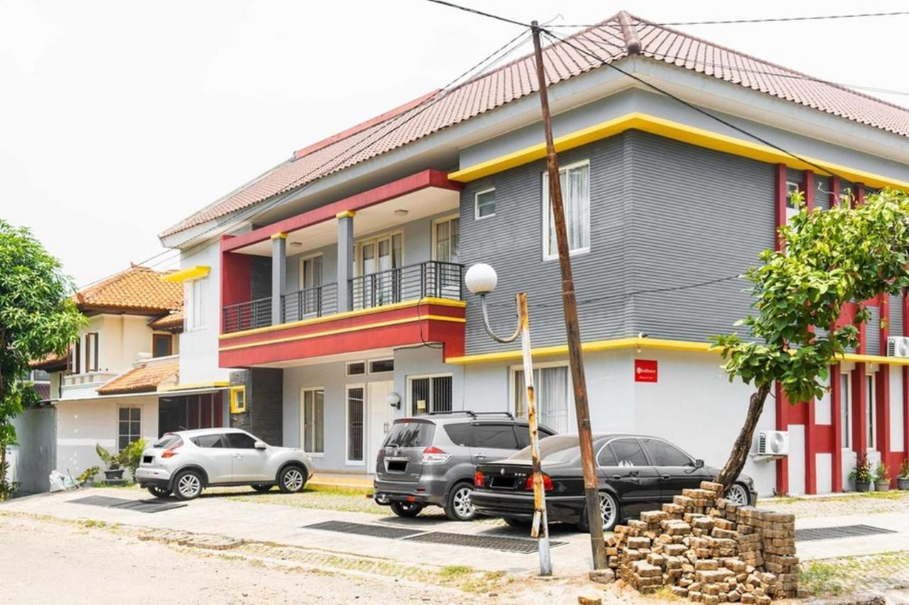 Reddoorz Near Siloam Karawaci 3 Hotel Tangerang Buitenkant foto