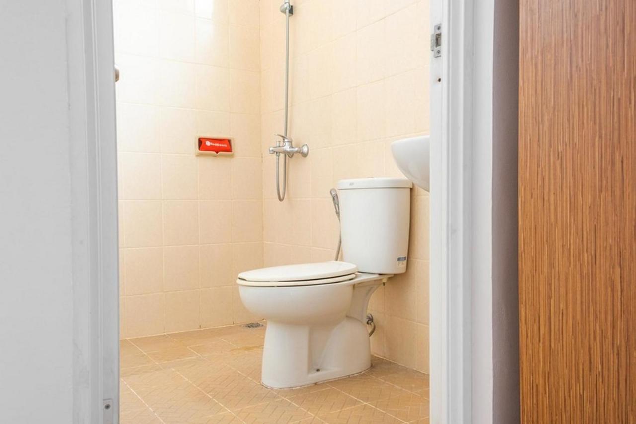Reddoorz Near Siloam Karawaci 3 Hotel Tangerang Buitenkant foto