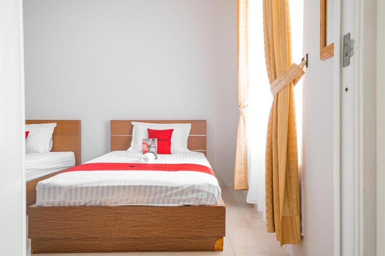 Reddoorz Near Siloam Karawaci 3 Hotel Tangerang Buitenkant foto